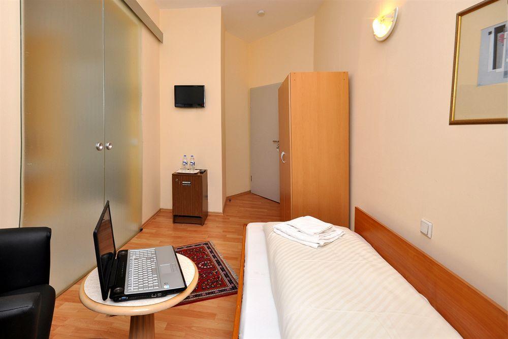Hotel Apadana Frankfurt Frankfurt am Main Eksteriør billede